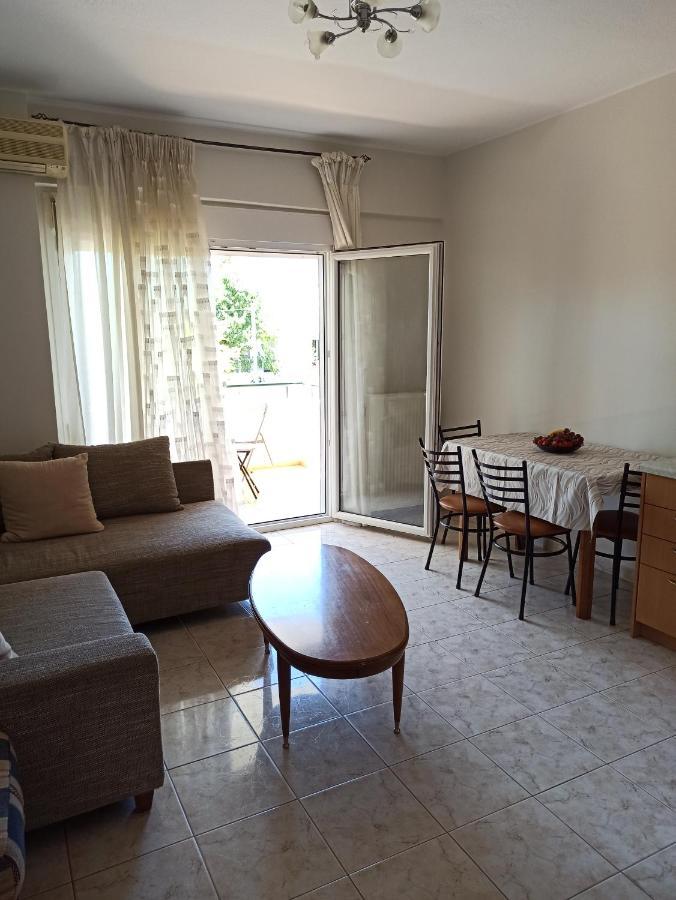 1 Bedroom Apartment In Nea Kallikrateia Exteriér fotografie